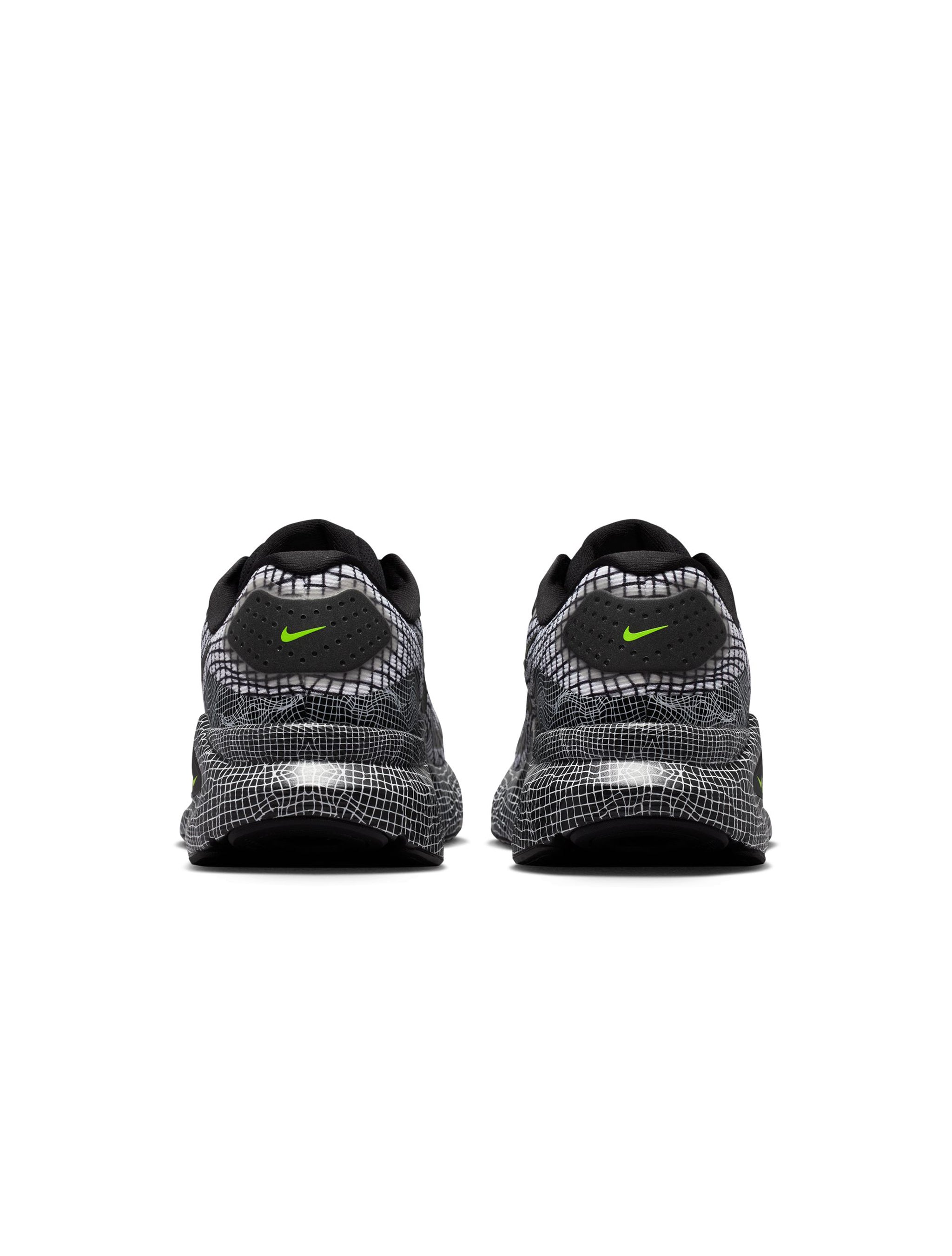 Nike Mens Structure 26 - White/Black/Volt